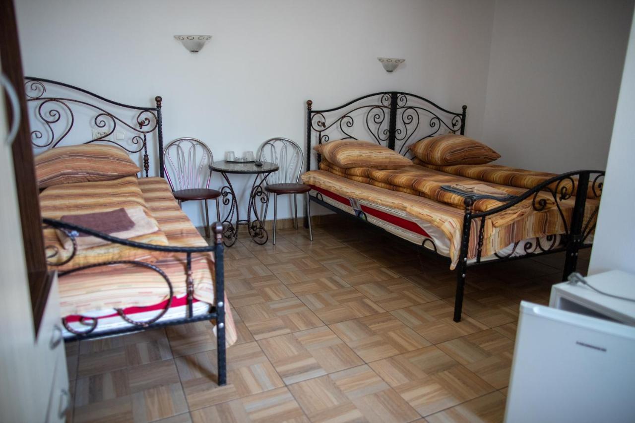 Motel Aris Meridian Karácsonkő Kültér fotó