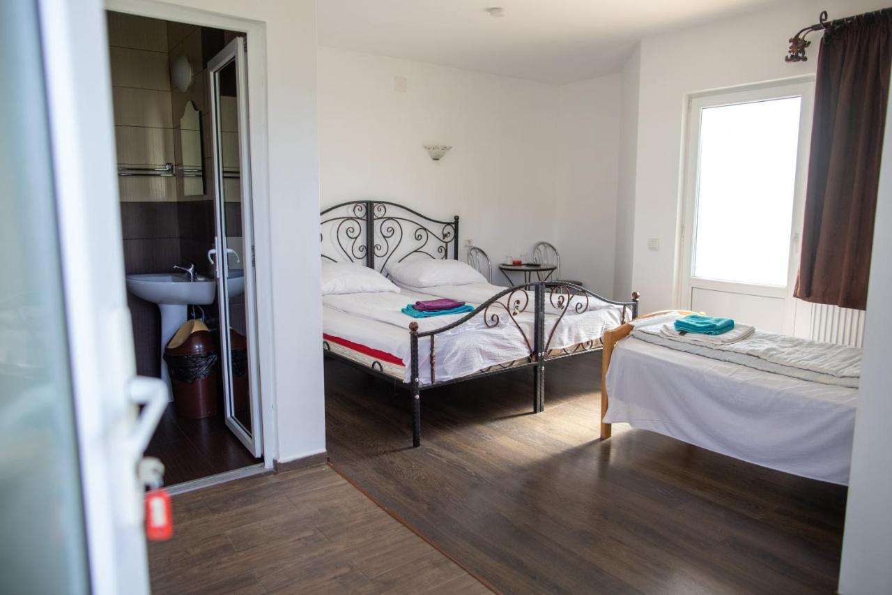 Motel Aris Meridian Karácsonkő Kültér fotó