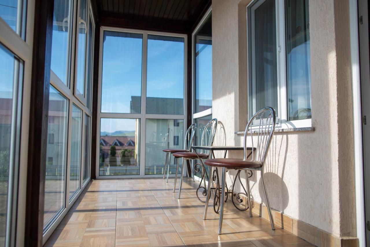 Motel Aris Meridian Karácsonkő Kültér fotó