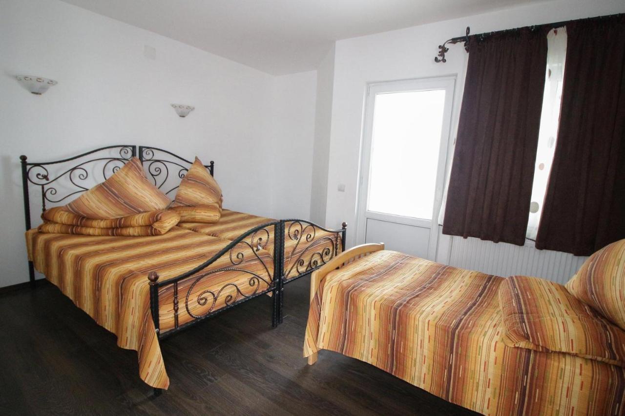 Motel Aris Meridian Karácsonkő Szoba fotó