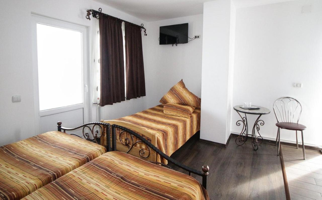 Motel Aris Meridian Karácsonkő Kültér fotó