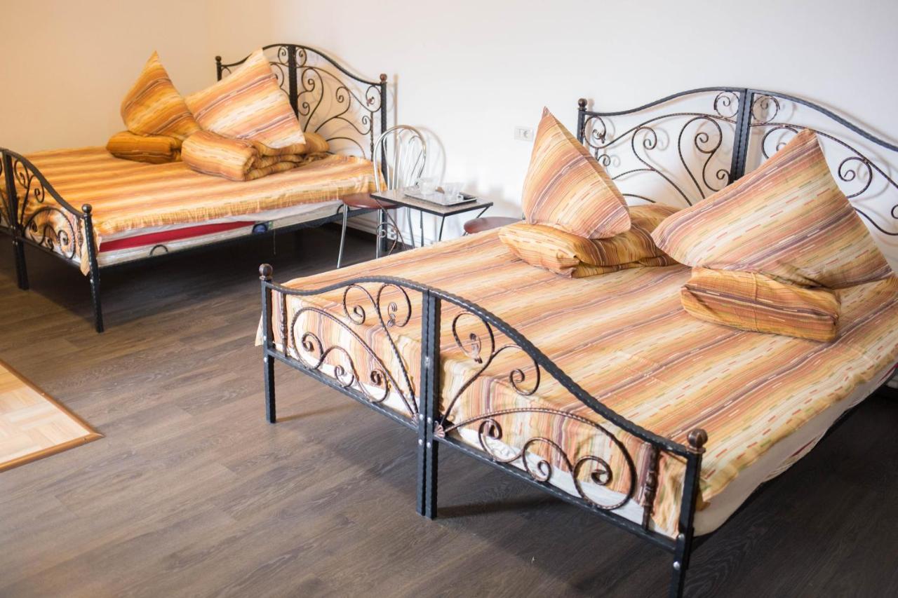 Motel Aris Meridian Karácsonkő Kültér fotó