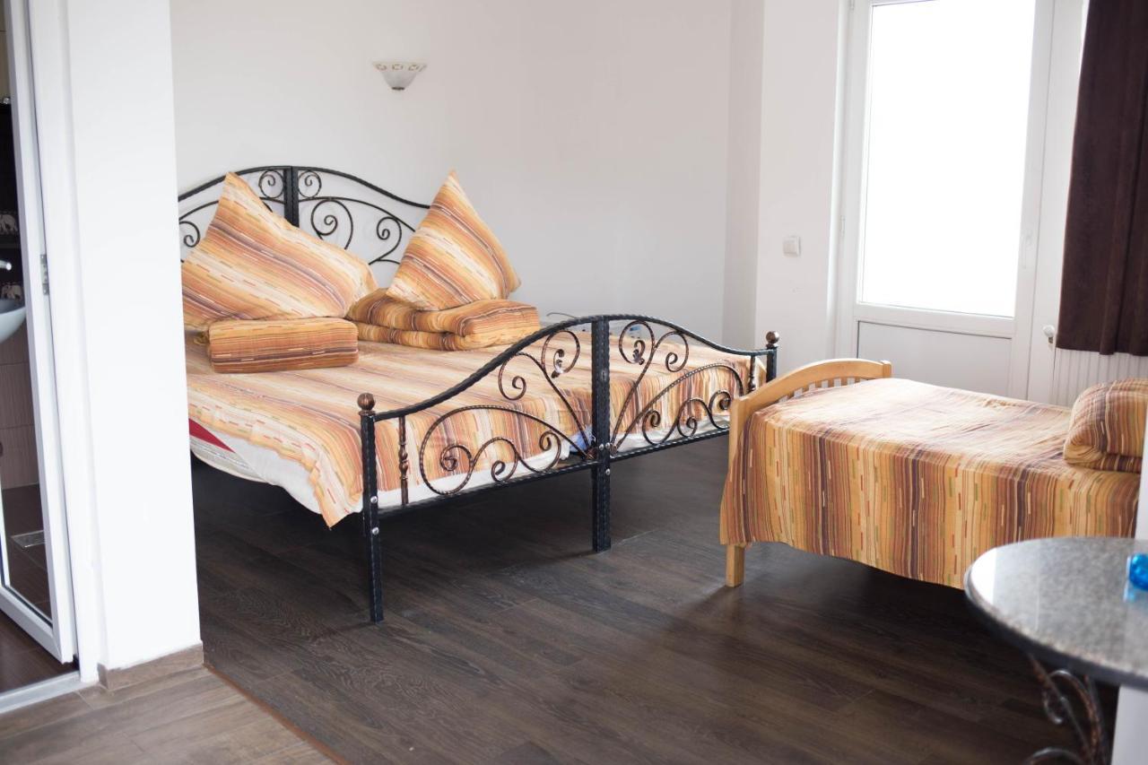 Motel Aris Meridian Karácsonkő Kültér fotó